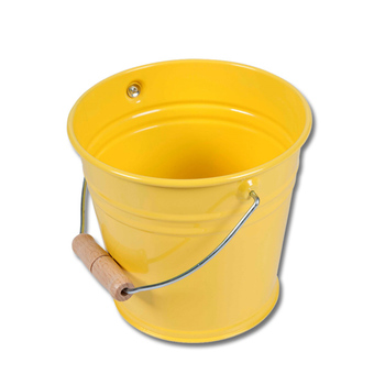 Metalleimer mit Holzgriff