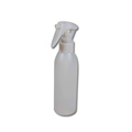Sprühflasche für das Fensterputzen